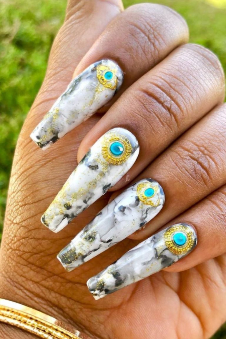 Beautiful Coffin Shaped Nail Art Designs For Summer Nails In