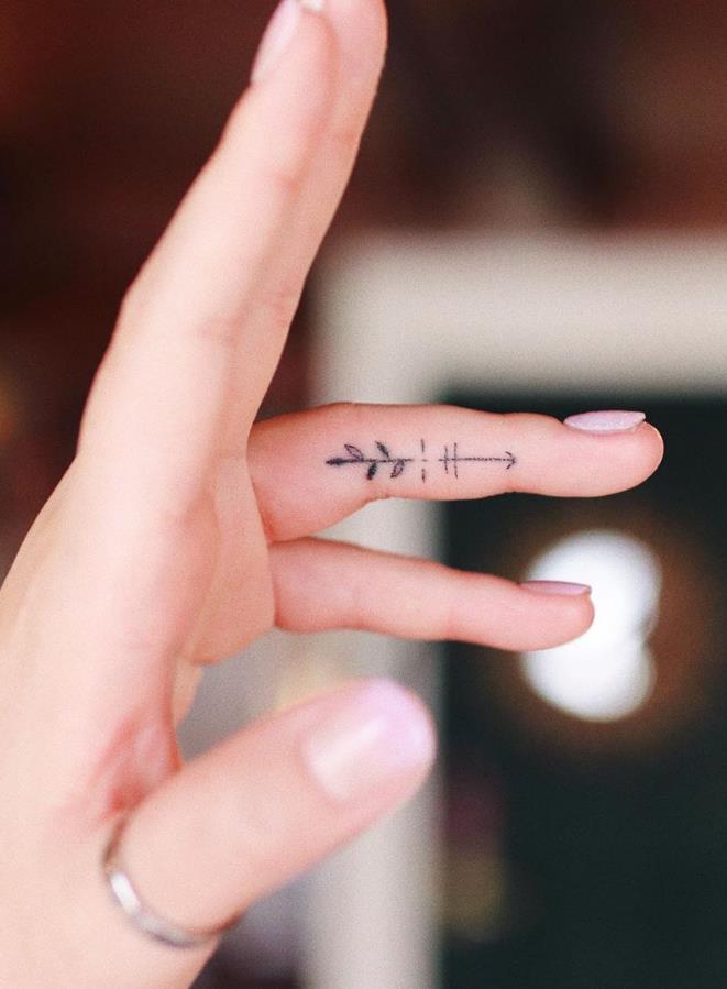 The Art Of Finger Tattoo Is Interesting And Low-key - Lilyart