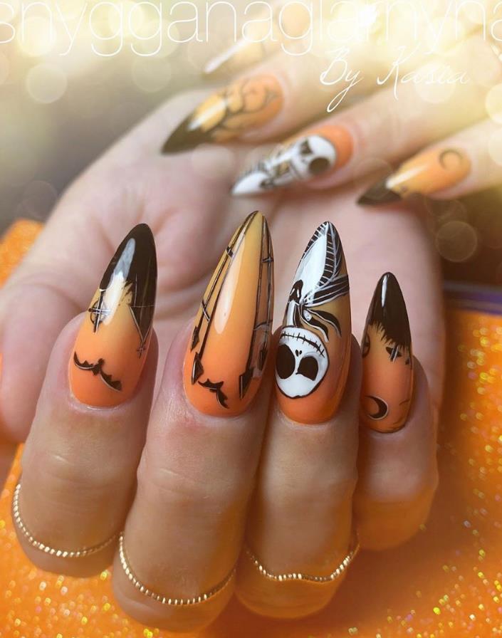Come On! You Want A Halloween Themed Stiletto Nails Art Ideas!