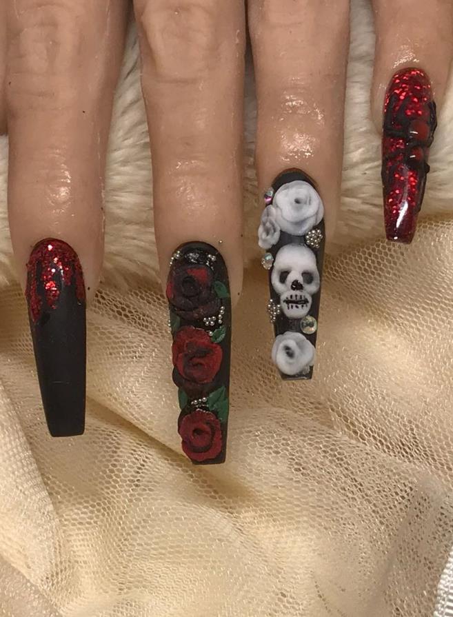 38 DIY Design Of Coffin Nails For Halloween - Keep creating beauty and