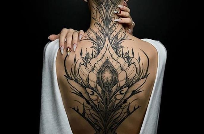 Tattoo | Sexy And Enchanting Back Tattoo Idea And Design