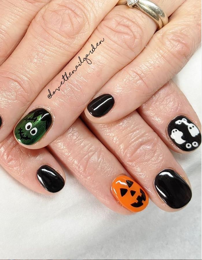 Choose The Short Nail Pictures With The Theme Of Halloween, Be A Living ...