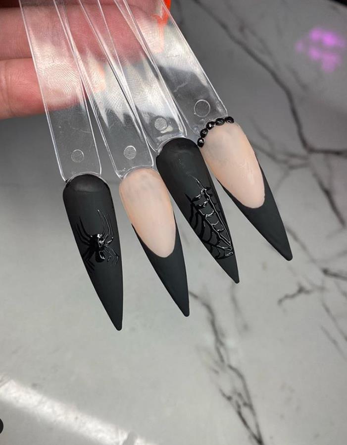 Come On! You Want A Halloween Themed Stiletto Nails Art Ideas! - Lilyart