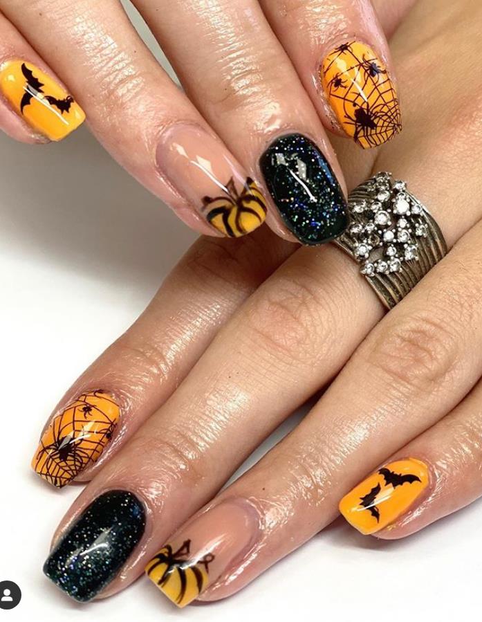 Choose The Short Nail Pictures With The Theme Of Halloween, Be A Living ...