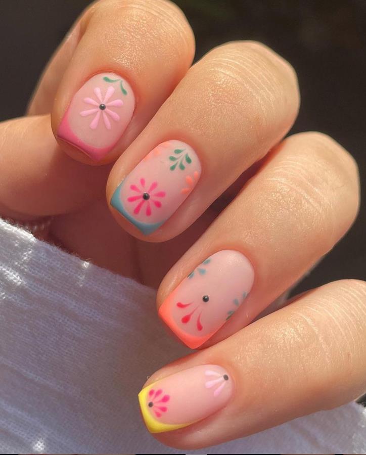 Sweet To The Heart! Gentle French Nail Design For The Spring Of 2021 ...