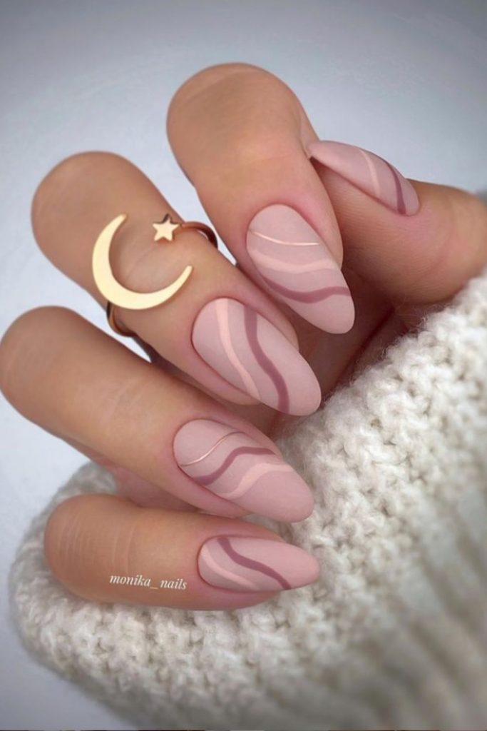 Stunning Almond Shape Nail Design for Summer Nails