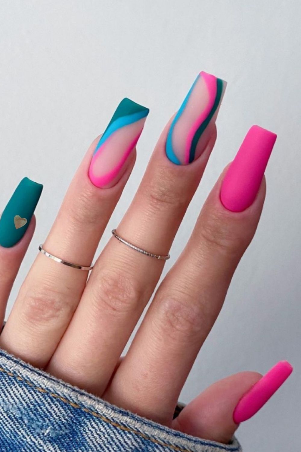 33 Beautiful and Cute Prom Nails for Your Big Night