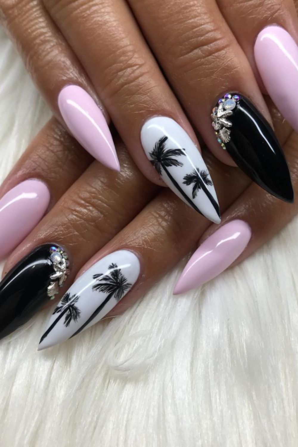 Simple Beach Nails Designs for Summer nails 2021
