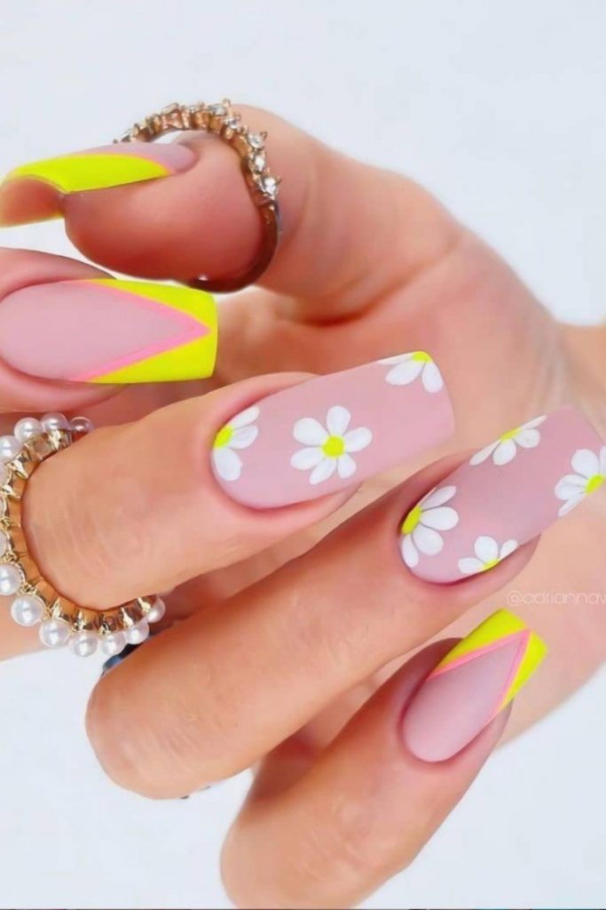 Beautiful and Cute Prom Nails