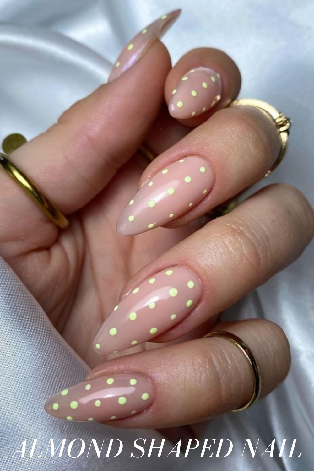 Trendy almond nails for summer nails