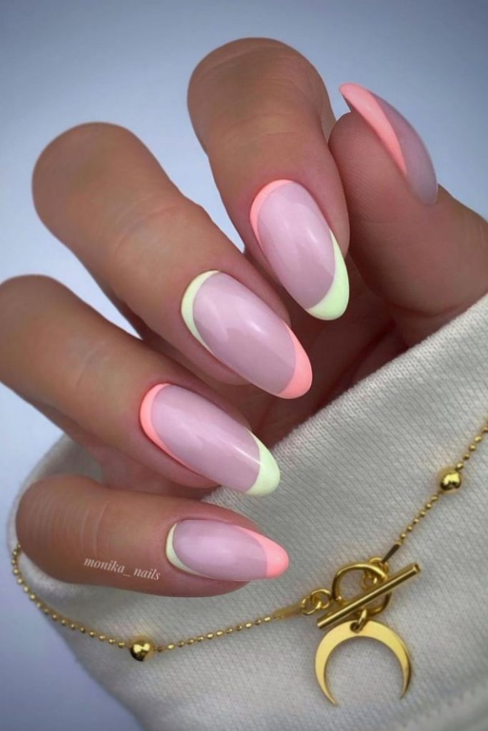 38 Trendy Almond-Shaped Nail Art for Summer Nails 2021