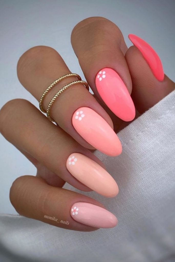 almond shape nail design