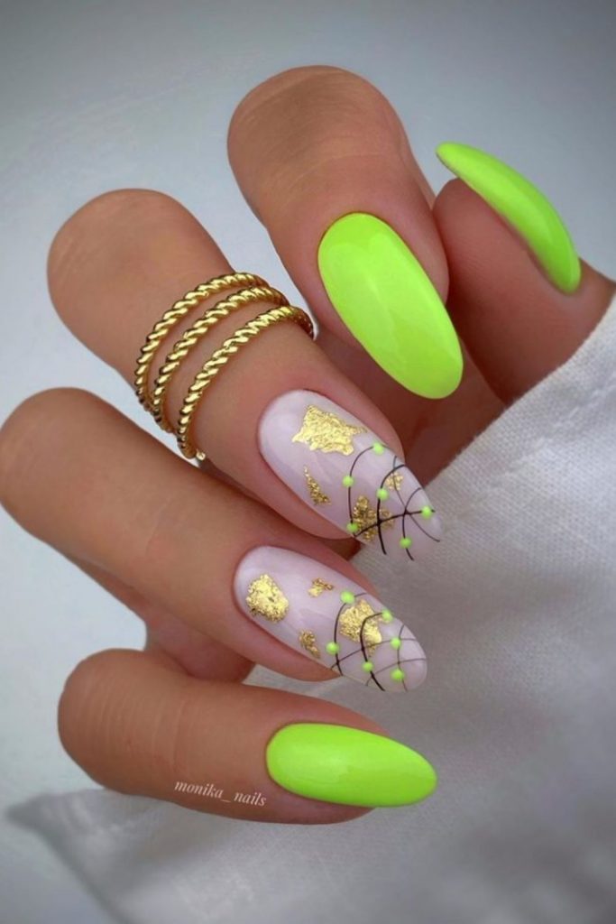 38 Trendy Almond-Shaped Nail Art for Summer Nails 2021