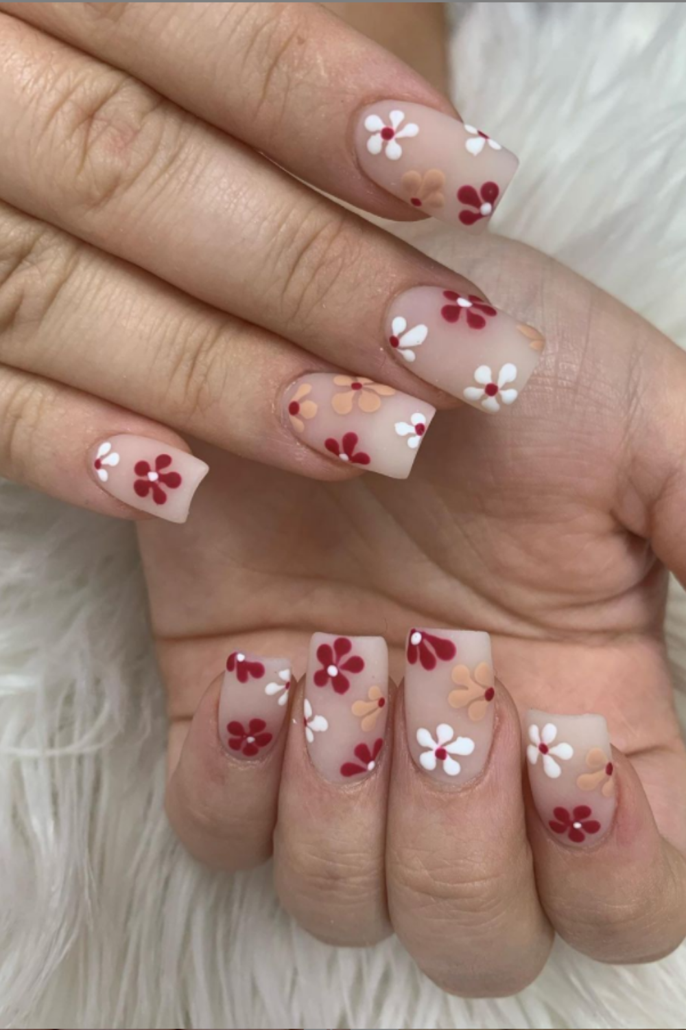 Nude square nails with flowers