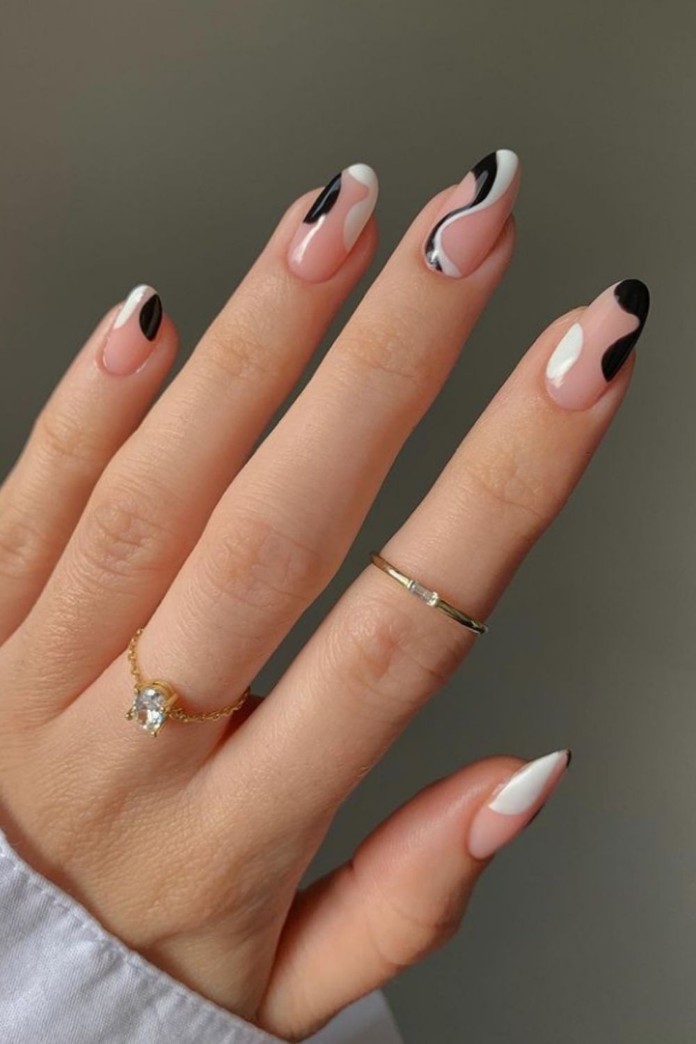 Black and white almond nails design