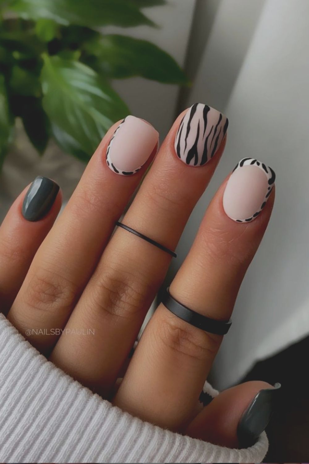 Zebra nail Design