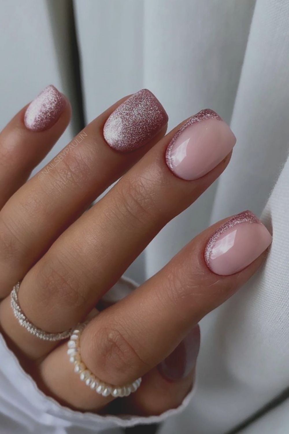 Bling Bling pink nails