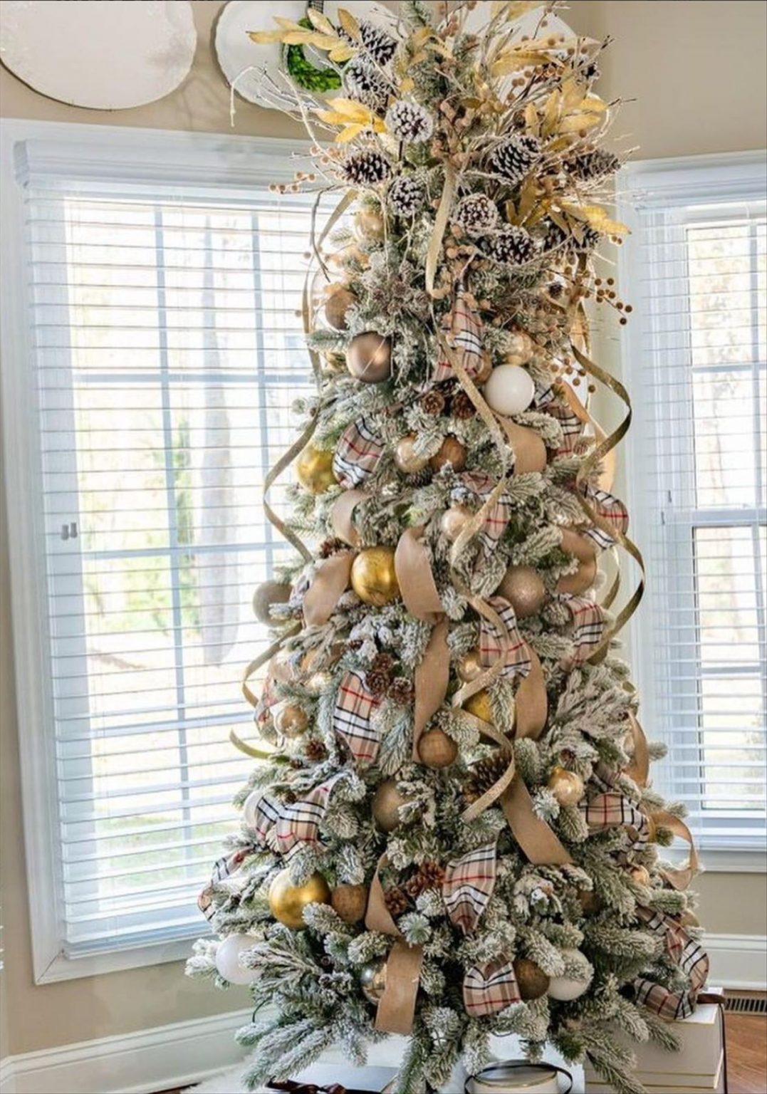 30 Lovely Christmas Tree ideas 2021 to get inspired