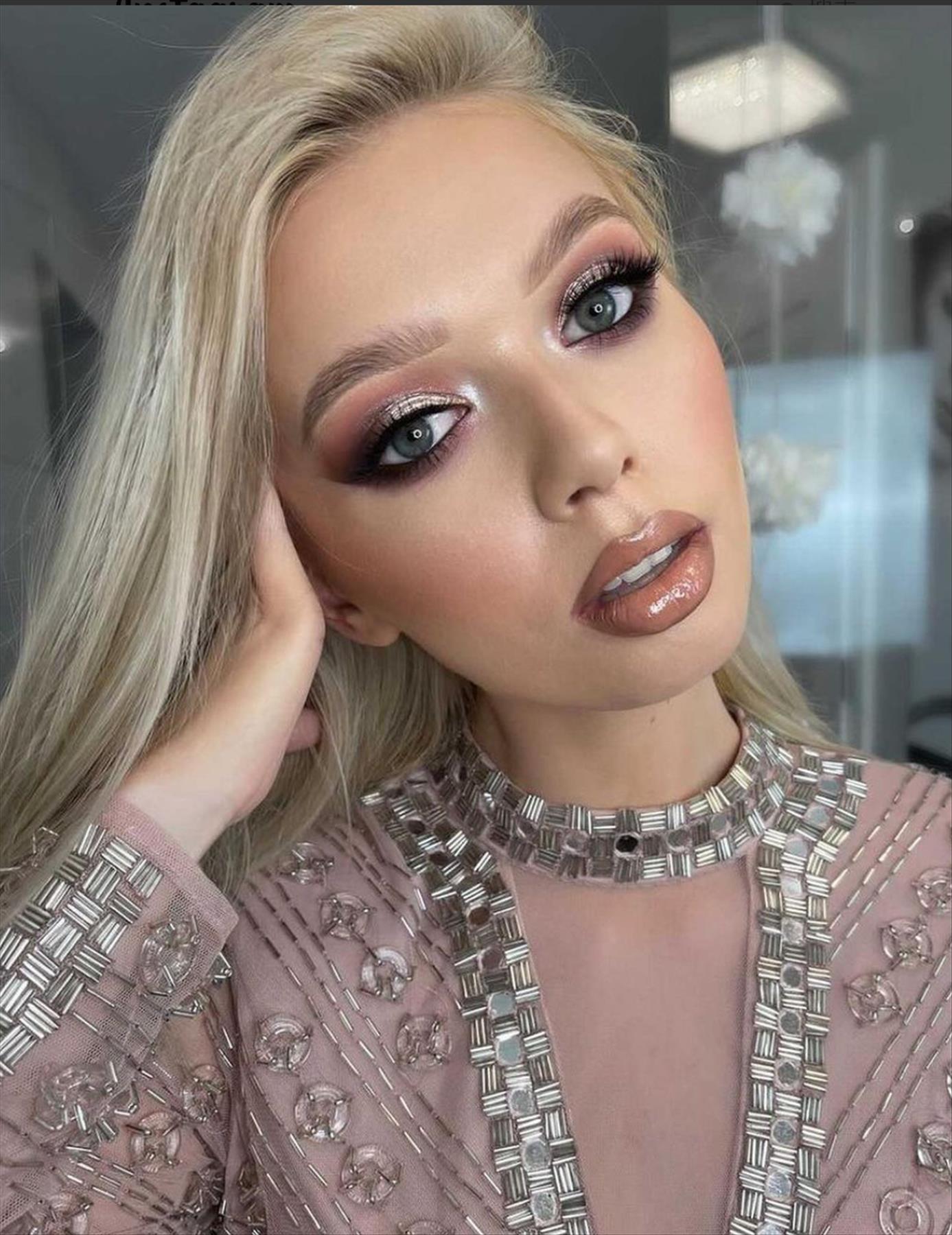 Gorgeous Prom makeup looks 2021 perfect for prom light