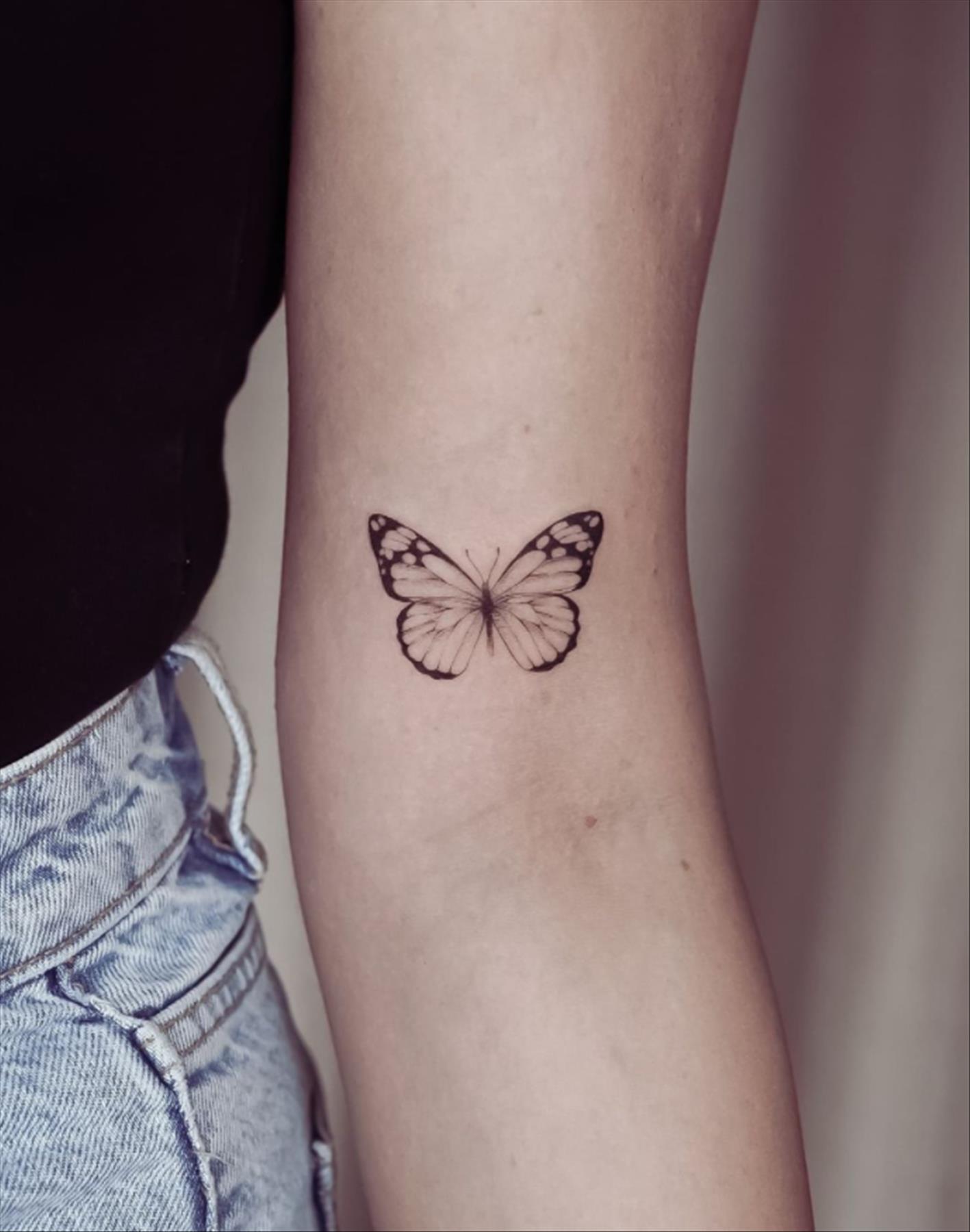 52 Elegant butterfly tattoo designs for girls first tattoo attempt ...