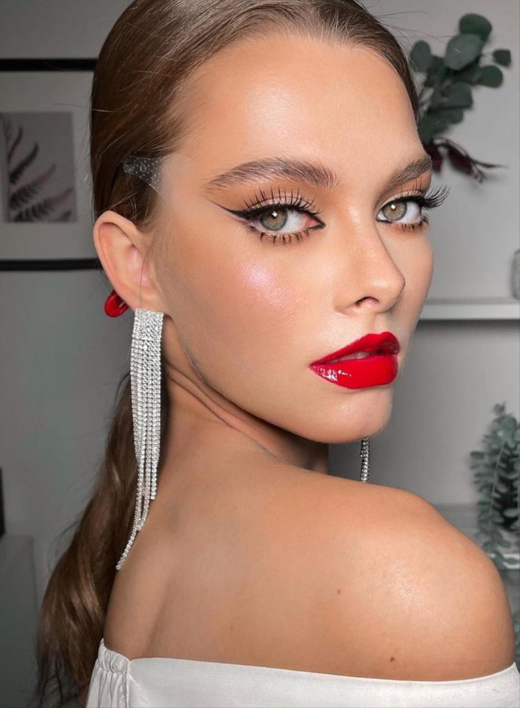 36 Classic Red Lips Makeup Looks To Wear On Valentines Day Lilyart