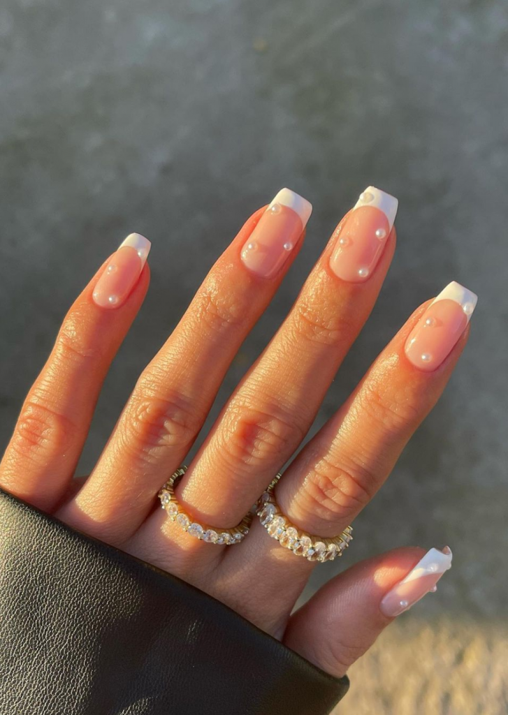 Elegant pearl nails design for any occasion