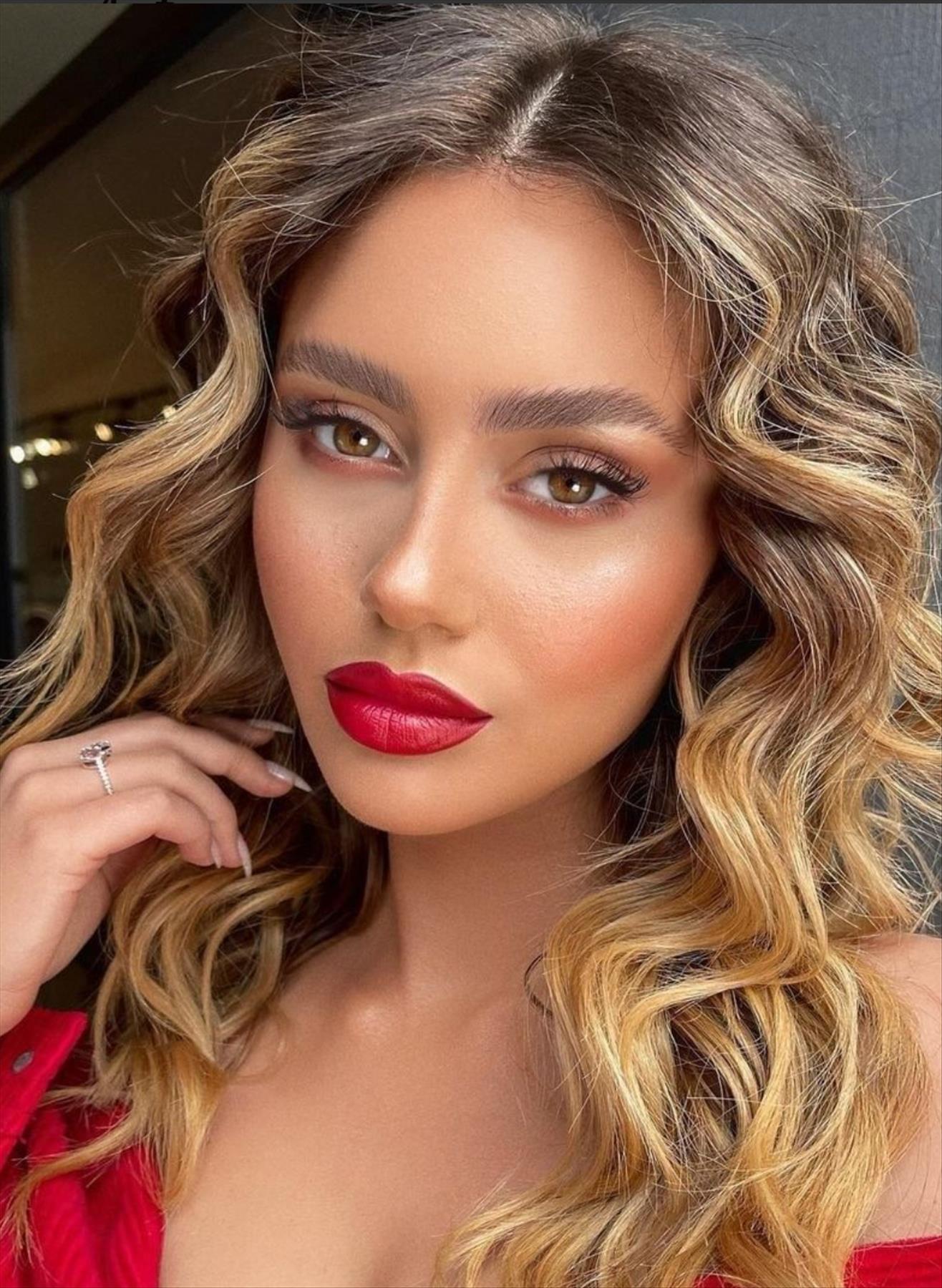 Classic Red Lip Makeup Looks to Wear on Valentine's Day