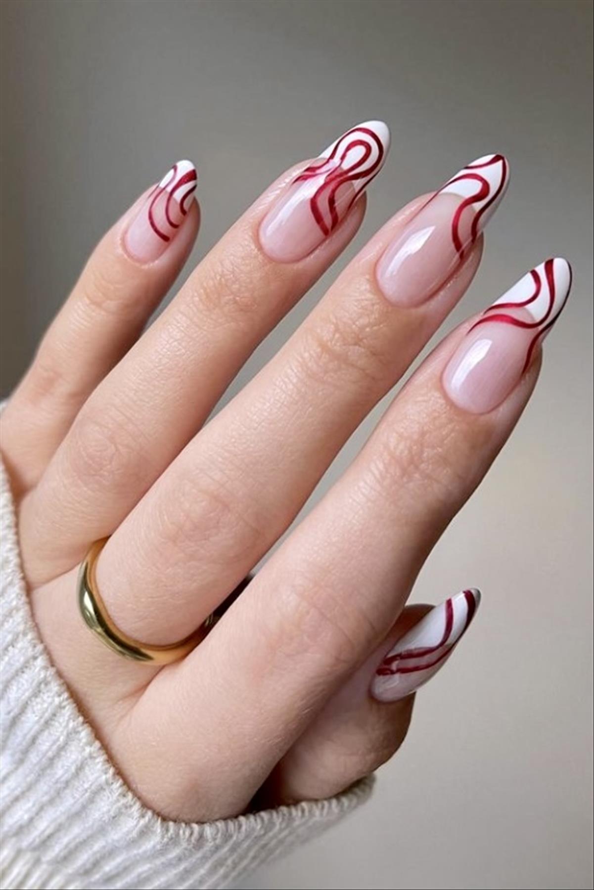 Best red nail design to be hot this Winter