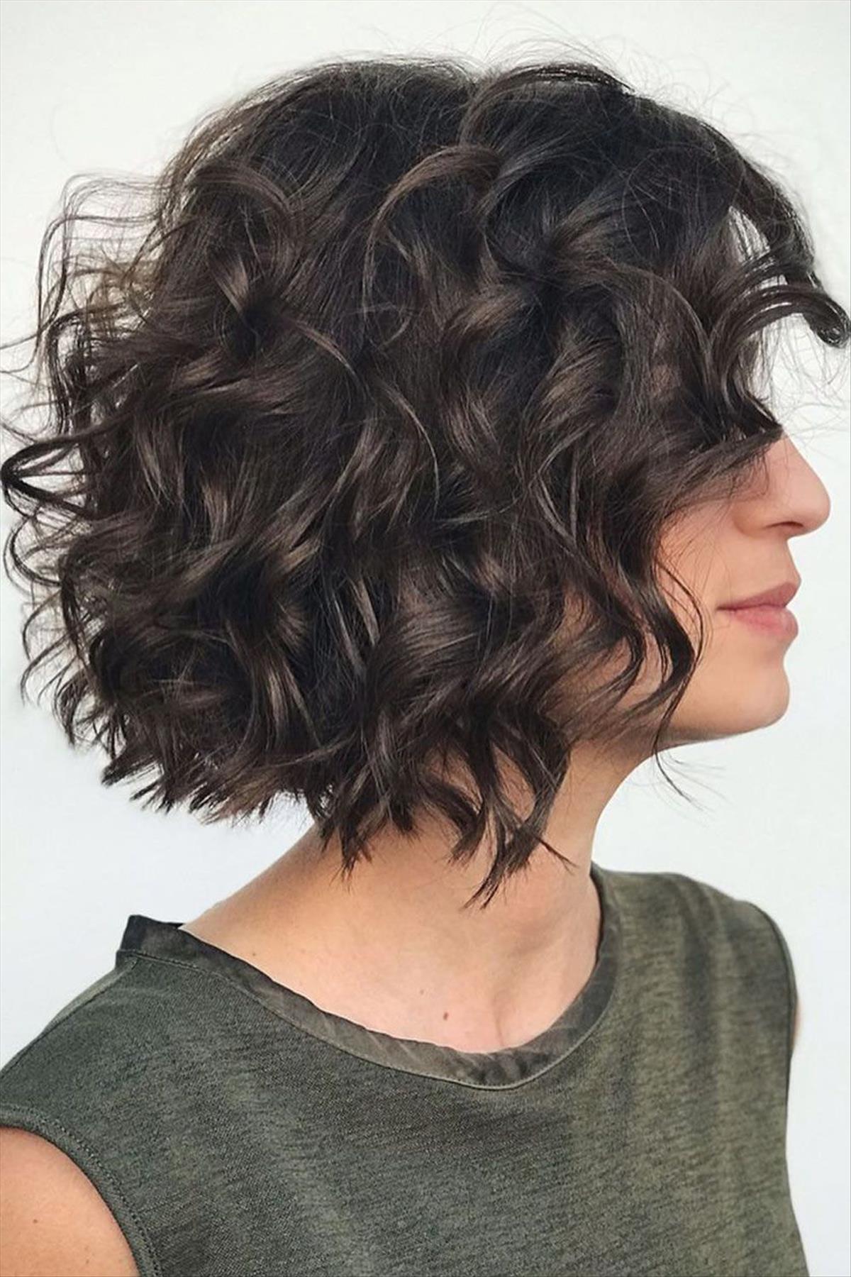 Easy Short Natural Curly Hairstyles for Women