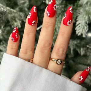 26 Pretty Spring nail art trends 2022 for stylish girls