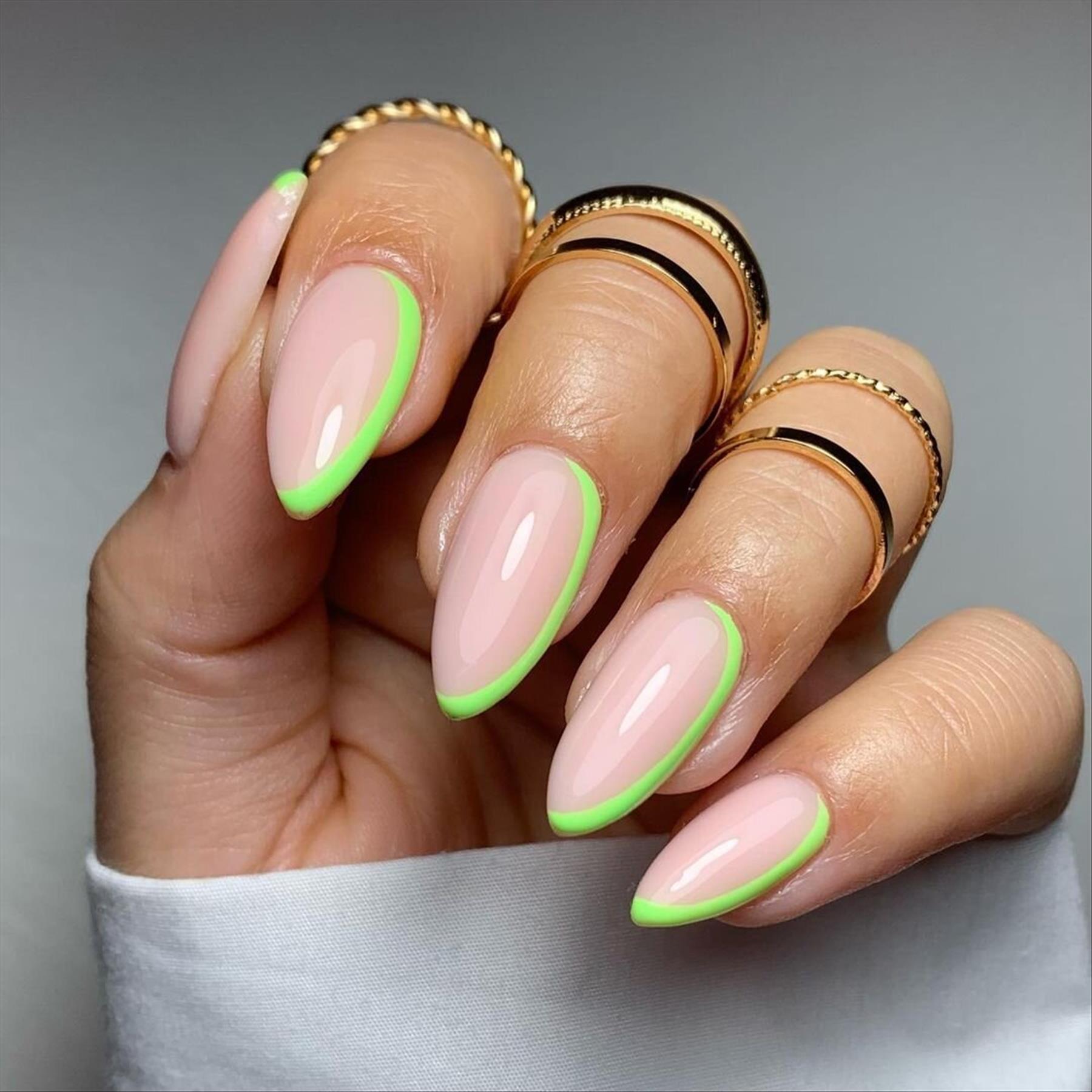 Beautiful Green Nail Designs For 2022 To Wear