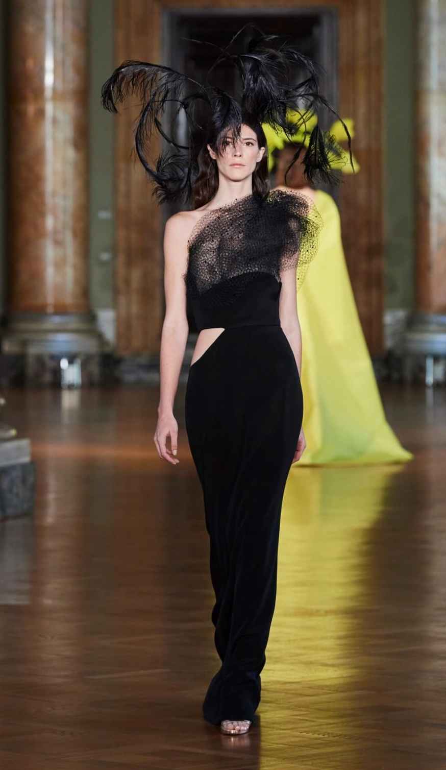 Armani Privé & Antonio Grimaldi 2022 Spring ready-to-wear fashion show 