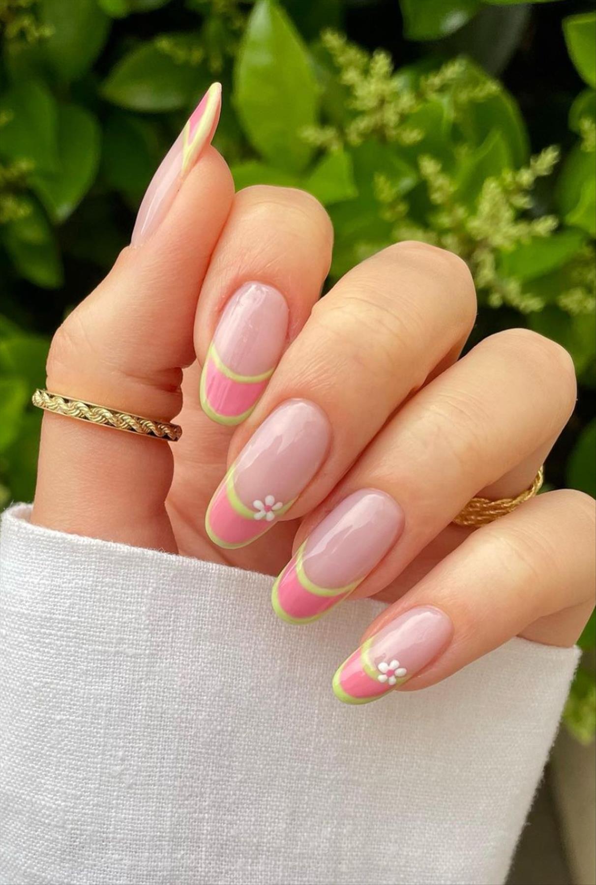 32 Elegant french tip nails for a unique look