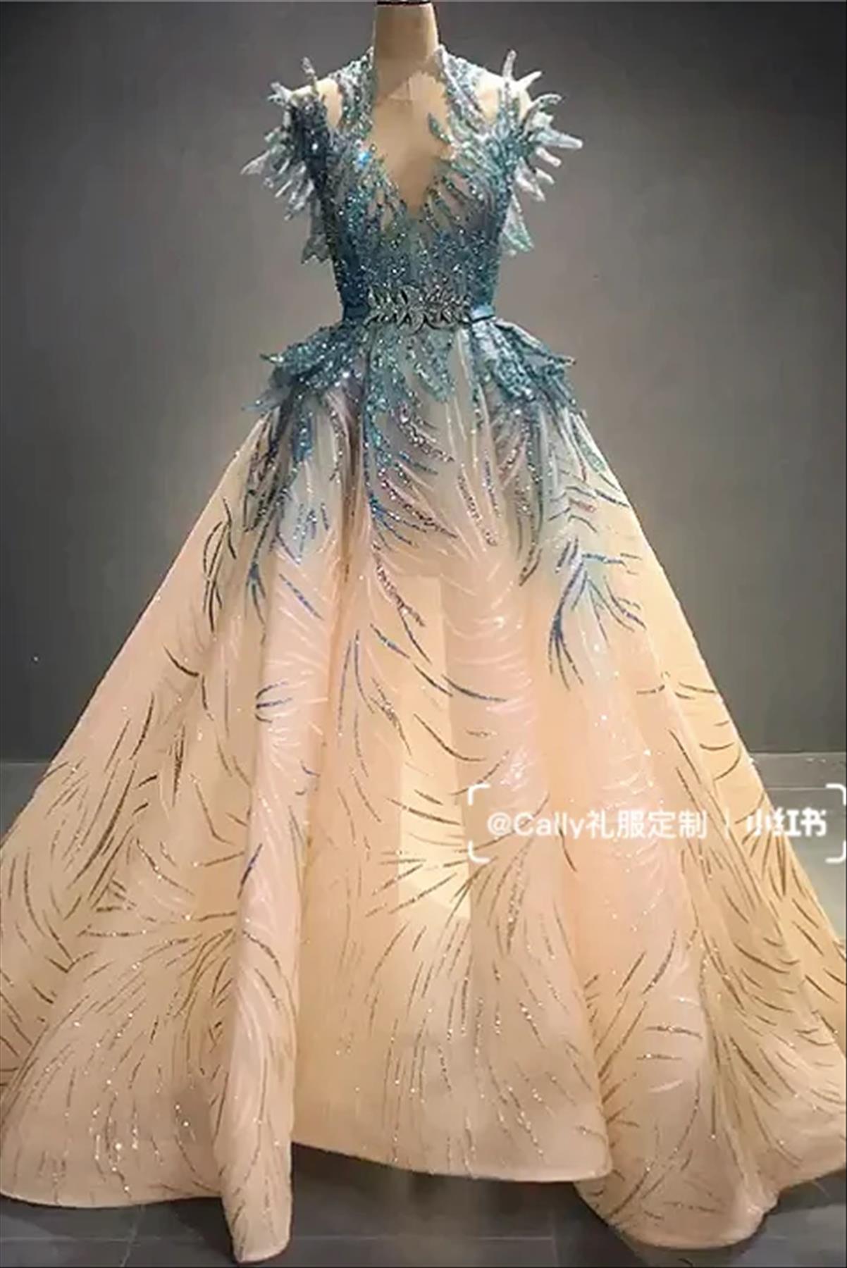 Stunning & Unique 2022 Prom Dresses No One Else Will Have