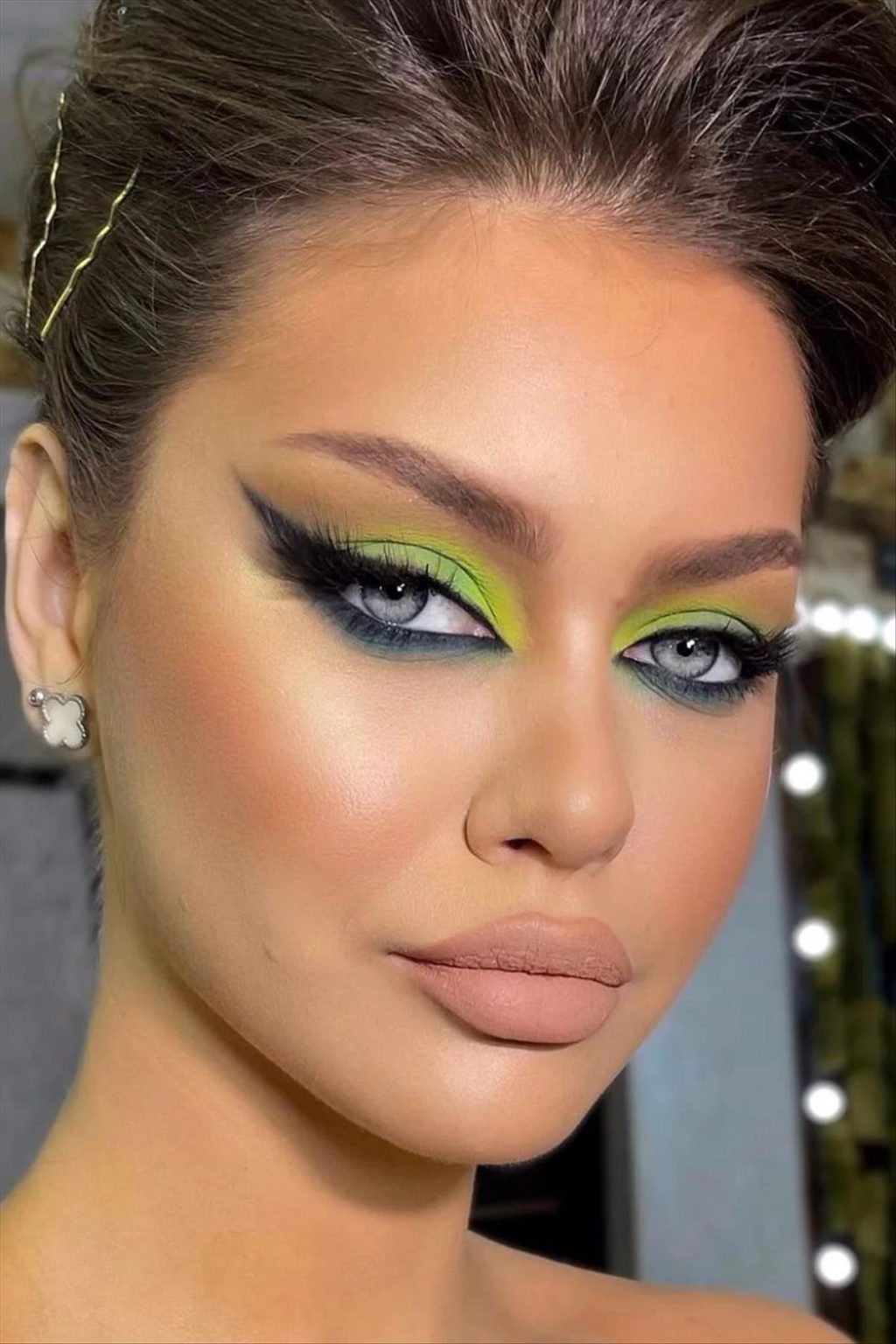 38 Glam Winter Makeup Looks To Rock In 2022 Lilyart 