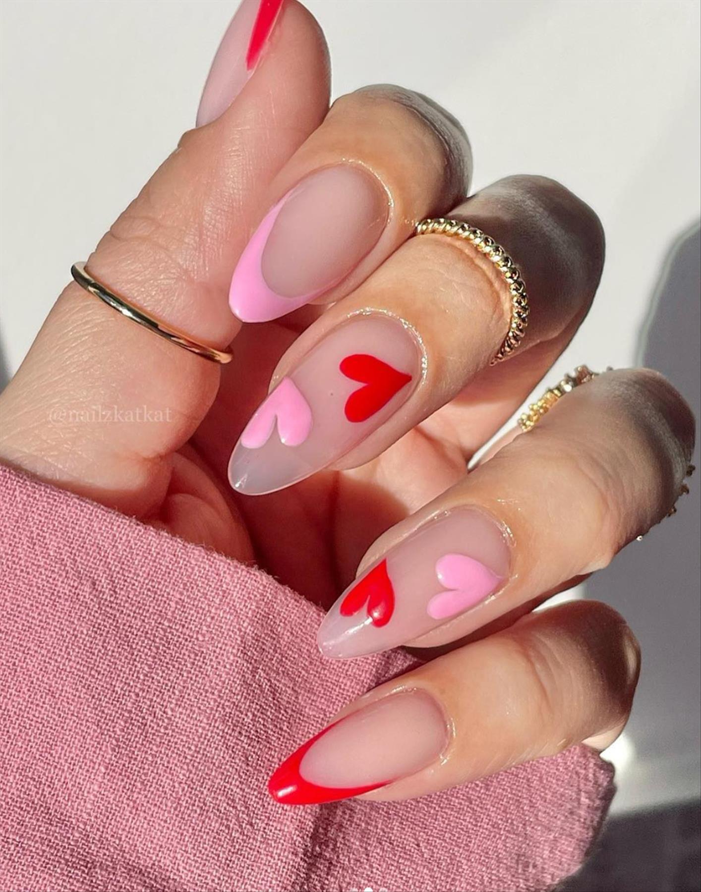 54 Pretty short heart nails for Valentine’s Day nails